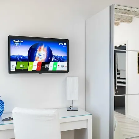 Biennale 1 & 2 , Elegant 15 Min Walk From St Marks Square- Vha Collection