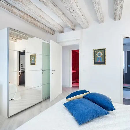 Apartament Biennale 1 & 2 , Elegant 15 Min Walk From St Marks Square- Vha Collection