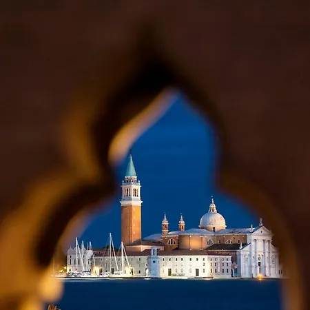Biennale 1 & 2 , Elegant 15 Min Walk From St Marks Square- Vha Collection *