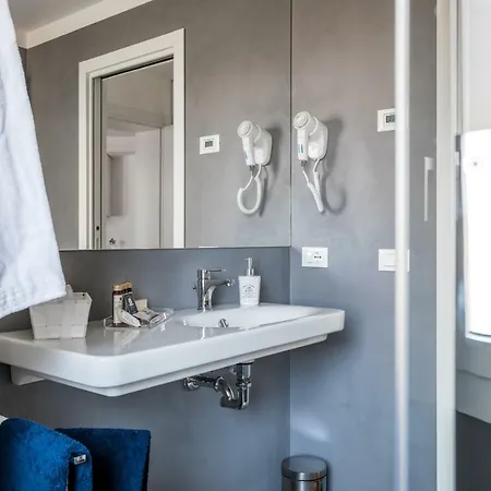 Biennale 1 & 2 , Elegant 15 Min Walk From St Marks Square- Vha Collection Apartament Wenecja
