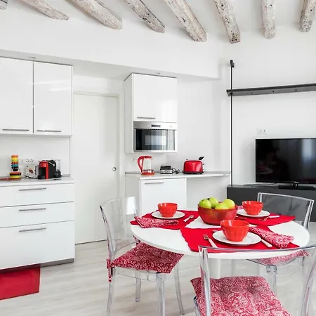 Biennale 1 & 2 , Elegant 15 Min Walk From St Marks Square- Vha Collection