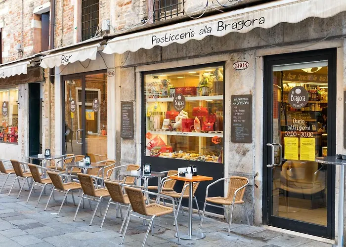 The Elegant Residence Walk To Biennale And St Marks Square Venice Heaven Apartments Collection Apartman Velence