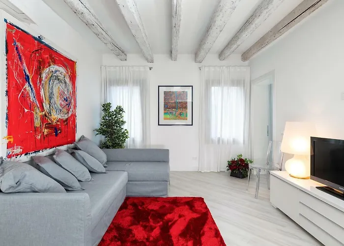 The Elegant Residence Walk To Biennale And St Marks Square Venice Heaven Apartments Collection Apartman *