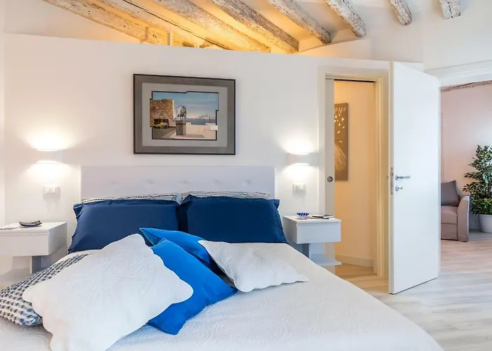 The Elegant Residence Walk To Biennale And St Marks Square Venice Heaven Apartments Collection Velence