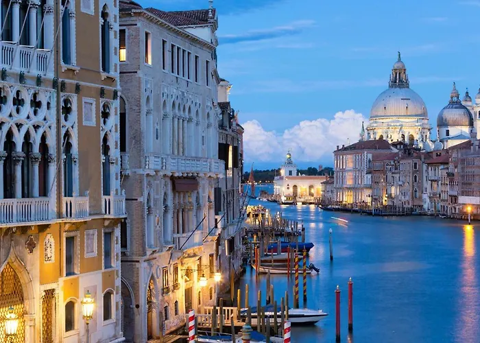 The Elegant Residence Walk To Biennale And St Marks Square Venice Heaven Apartments Collection Apartman Velence