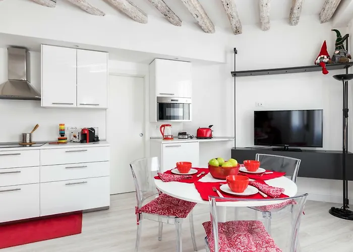 The Elegant Residence Walk To Biennale And St Marks Square Venice Heaven Apartments Collection