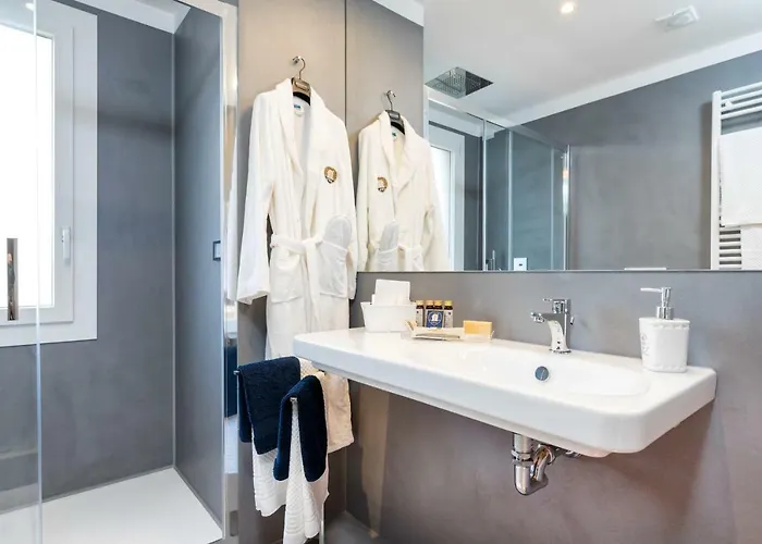 The Elegant Residence Walk To Biennale And St Marks Square Venice Heaven Apartments Collection Velence